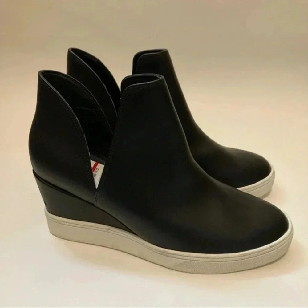 MIA Shoes Womens 9M Kate Platform Sneakers‎ Black Faux Leather Cut Out Casual